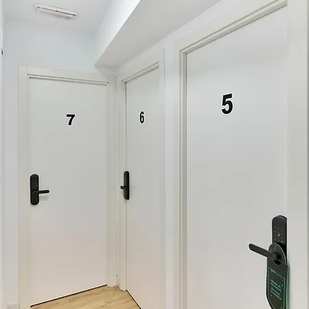 게스트하우스 Carmen By Gaiarooms 2*