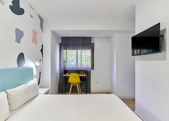 Carmen By Gaiarooms 게스트하우스 2*